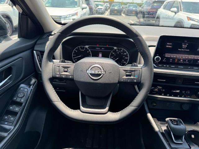 Certified 2026 Nissan Rogue SV FWD image 12