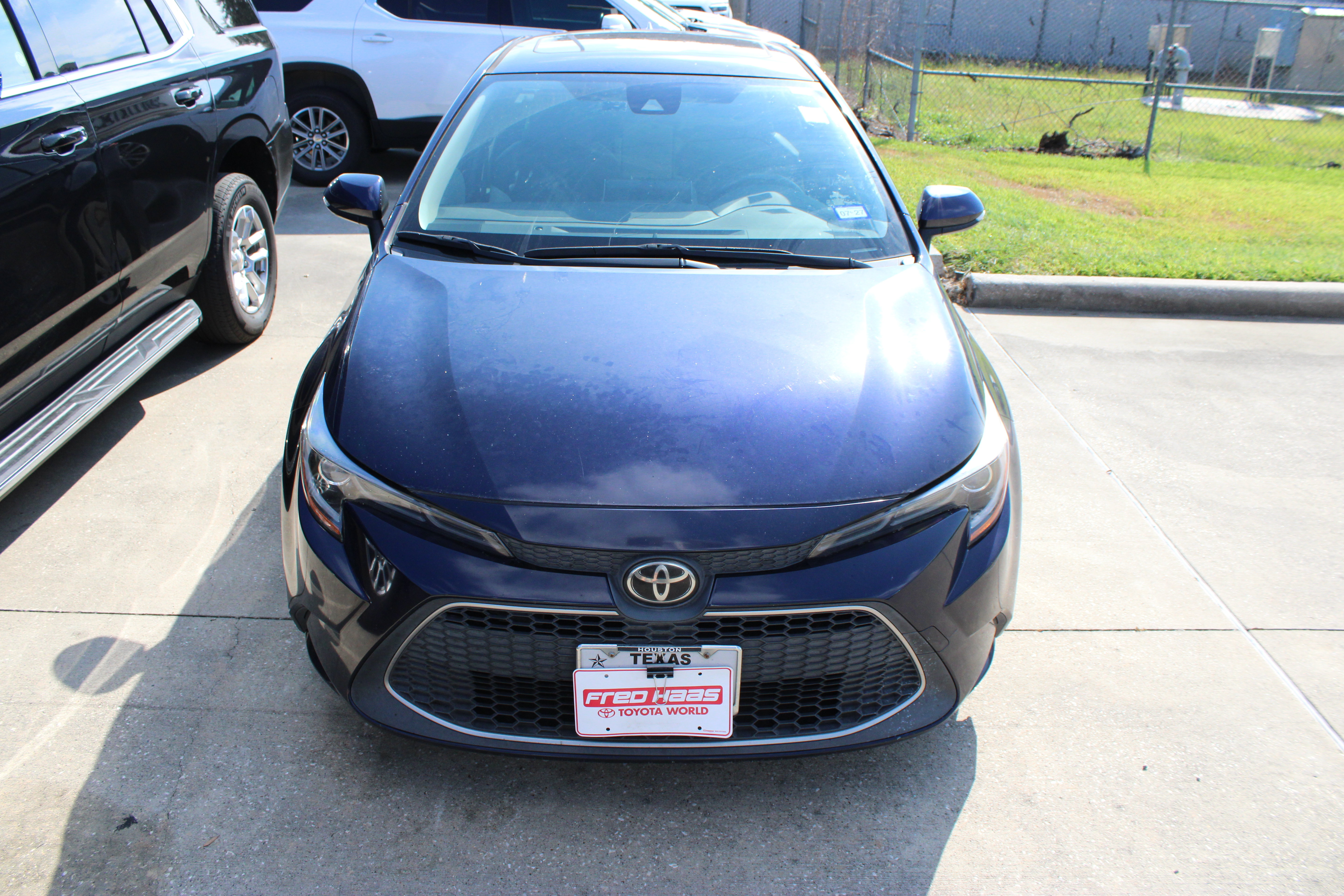 Used 2020 Toyota Corolla XLE FWD image 12