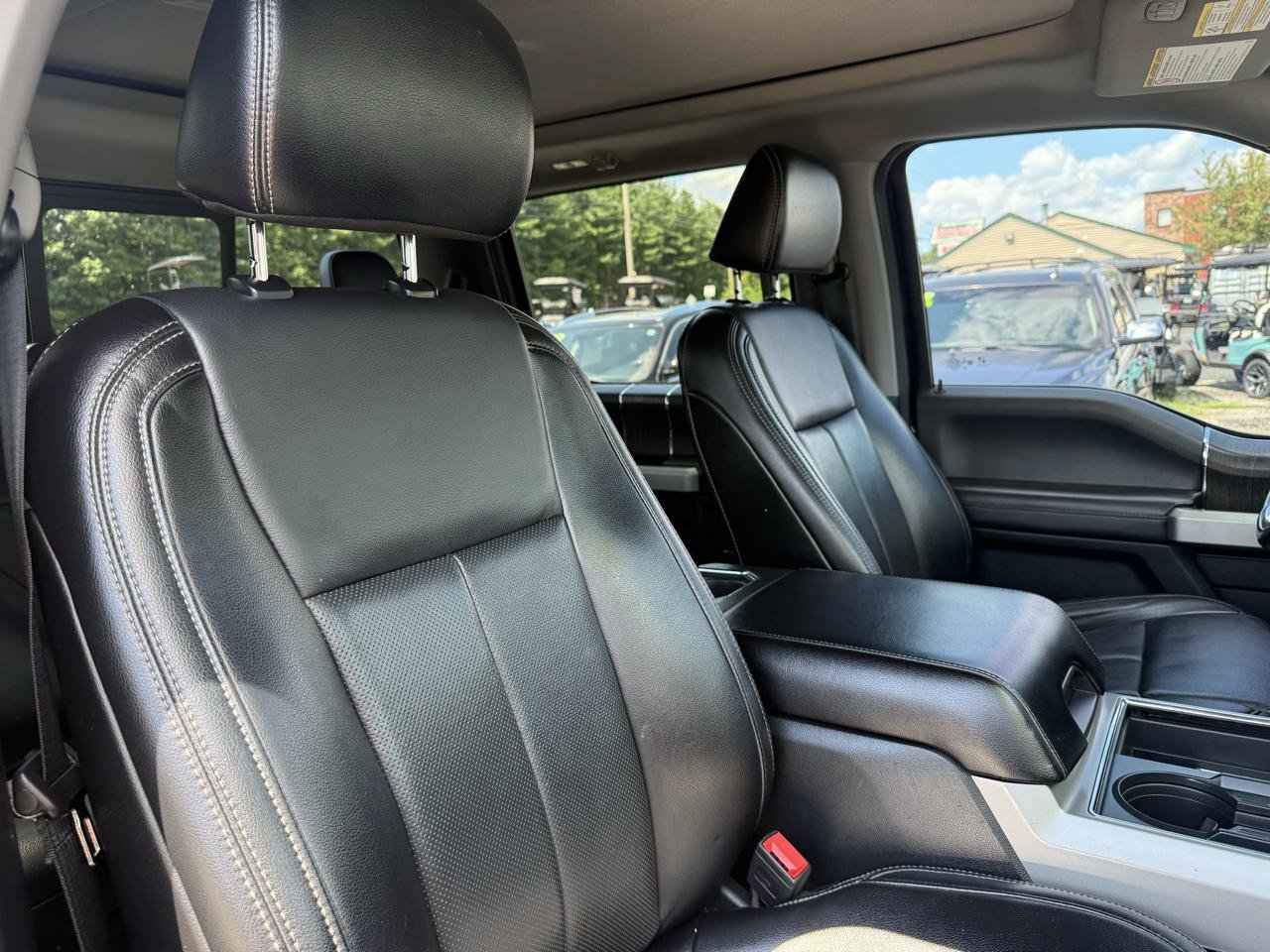 Used 2021 Ford F350 Lariat w/ Lariat Ultimate Package AWD/4WD image 19