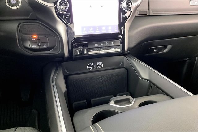 New 2026 RAM 3500 Big Horn AWD/4WD image 7
