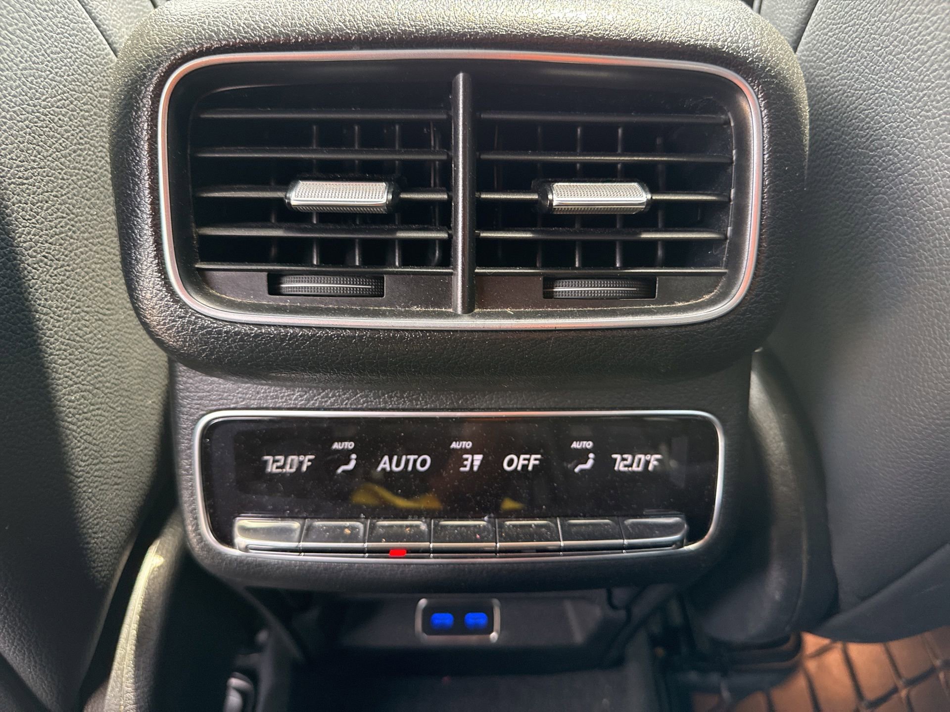 Used 2024 Mercedes-Benz GLS 450 4MATIC image 35