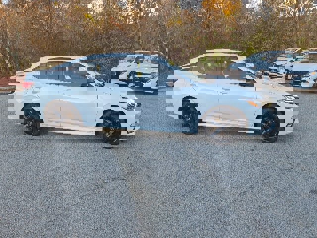 Used 2022 Nissan Sentra SR w/ SR Premium Package image 2