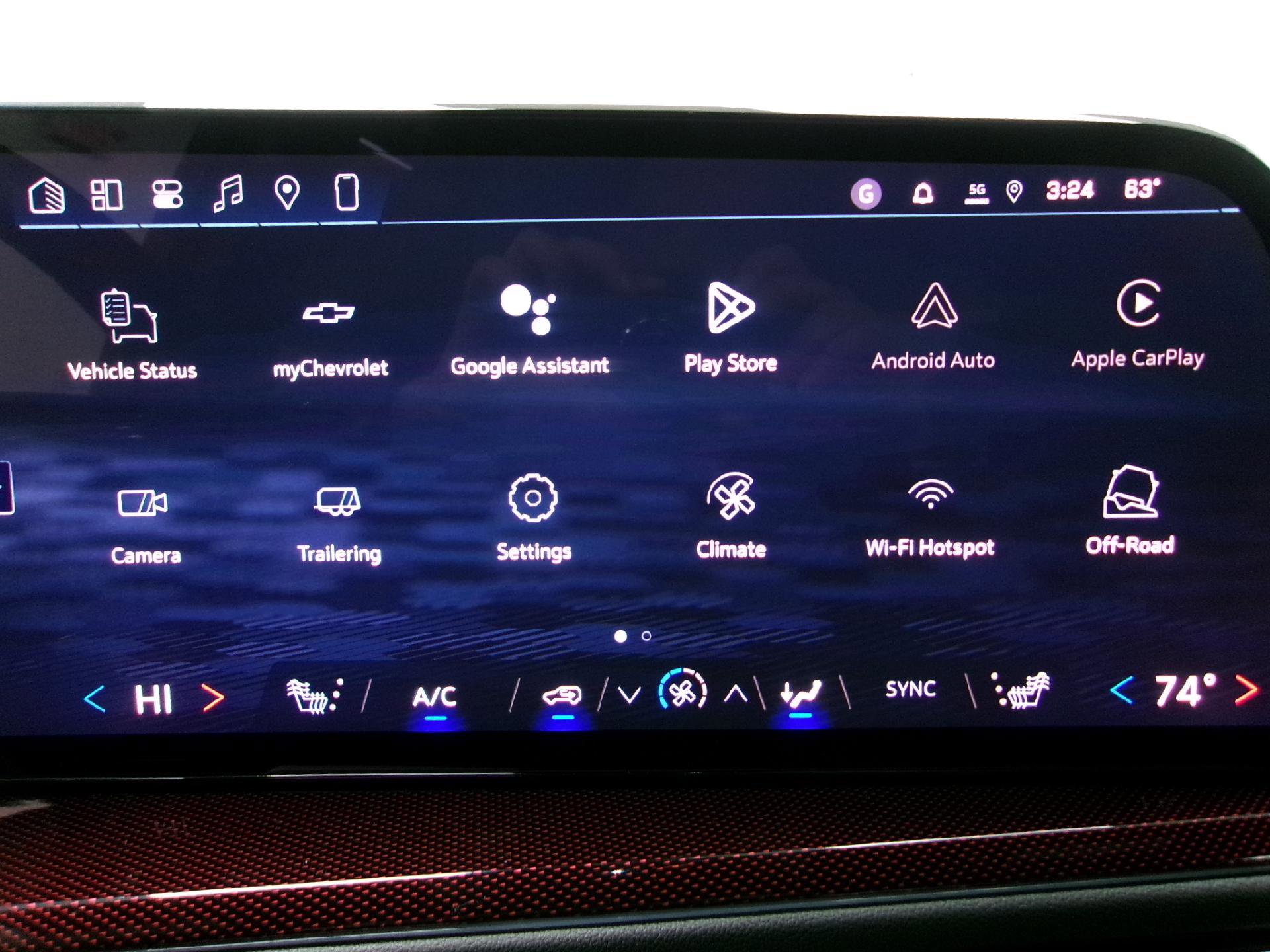 New 2026 Chevrolet Traverse Z71 w/ Driver Confidence Package image 4