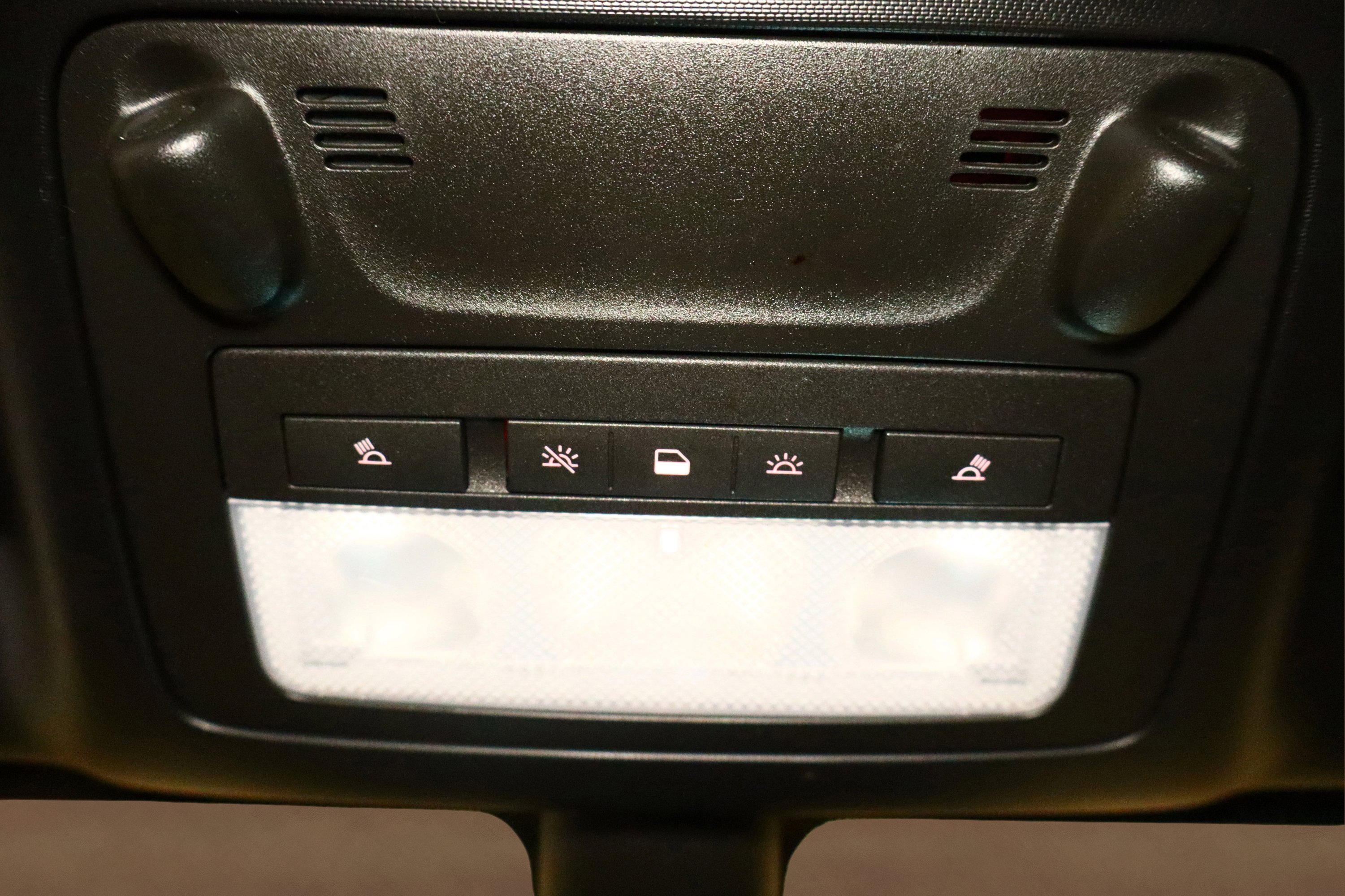 Used 2018 Buick Cascada Sport Touring w/ Dark Effects Package image 33