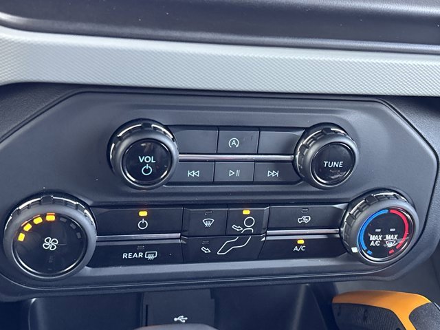 Used 2023 Ford Bronco Badlands w/ Sasquatch Package image 32