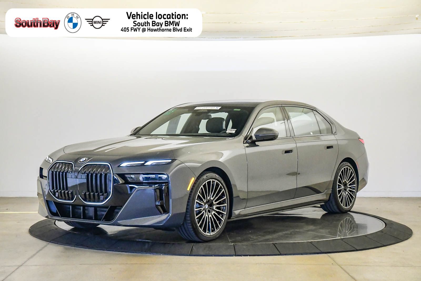 Certified 2025 BMW i7 eDrive50 w/ M Sport Package RWD image 1