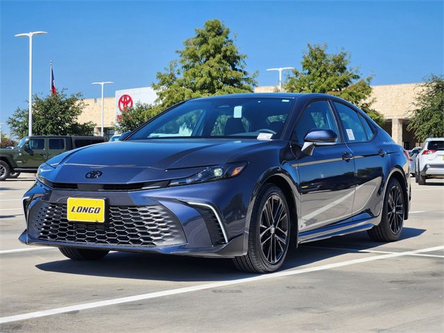New 2026 Toyota Camry SE image 2