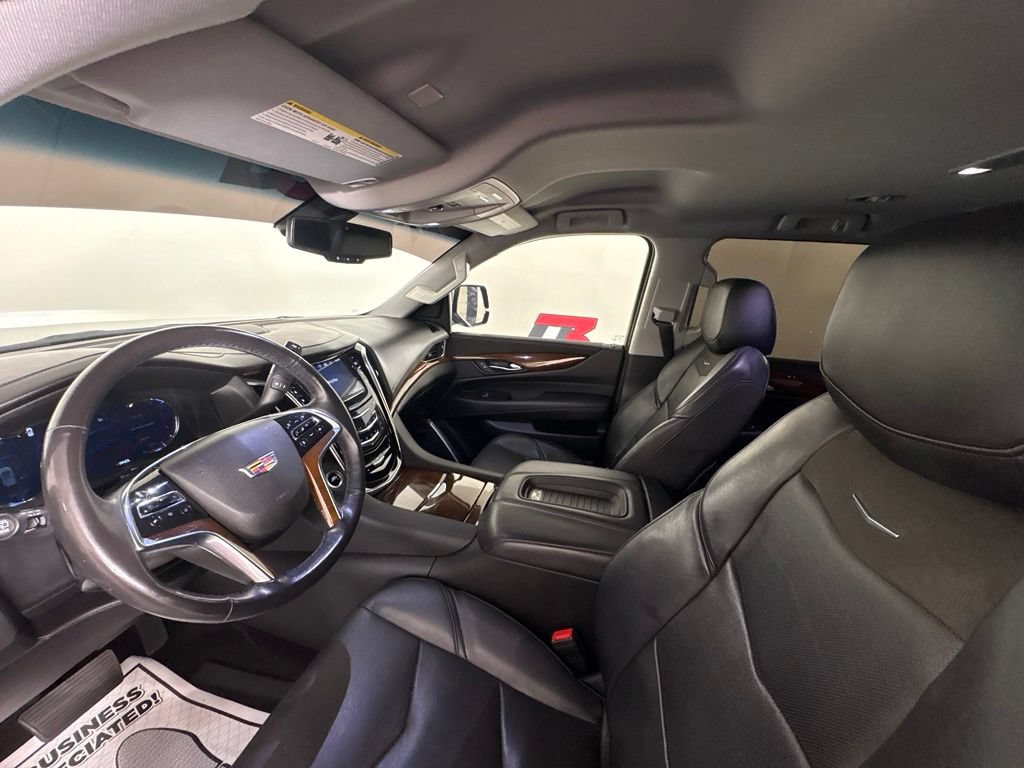 Used 2020 Cadillac Escalade 2WD image 10