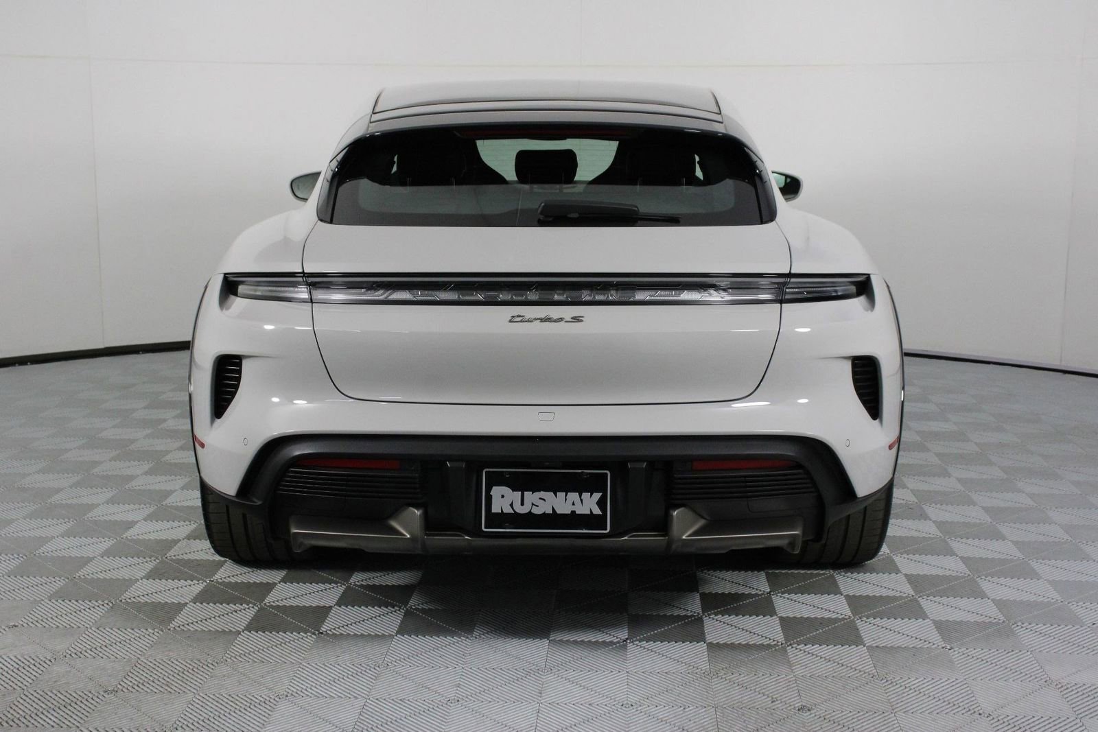 Certified 2025 Porsche Taycan Turbo S image 6