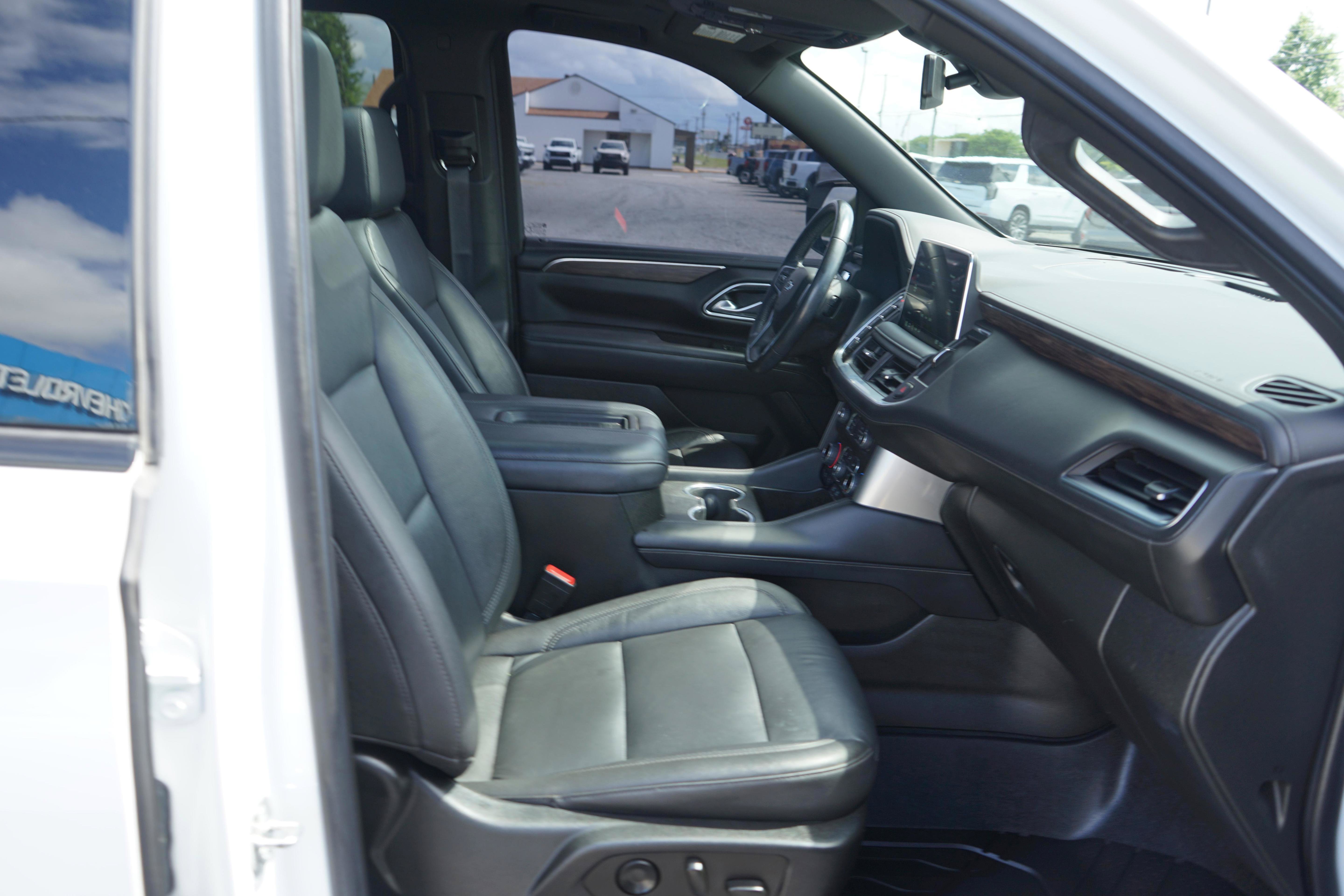 Used 2021 Chevrolet Tahoe Z71 w/ Rear Media and Nav Package AWD/4WD image 25
