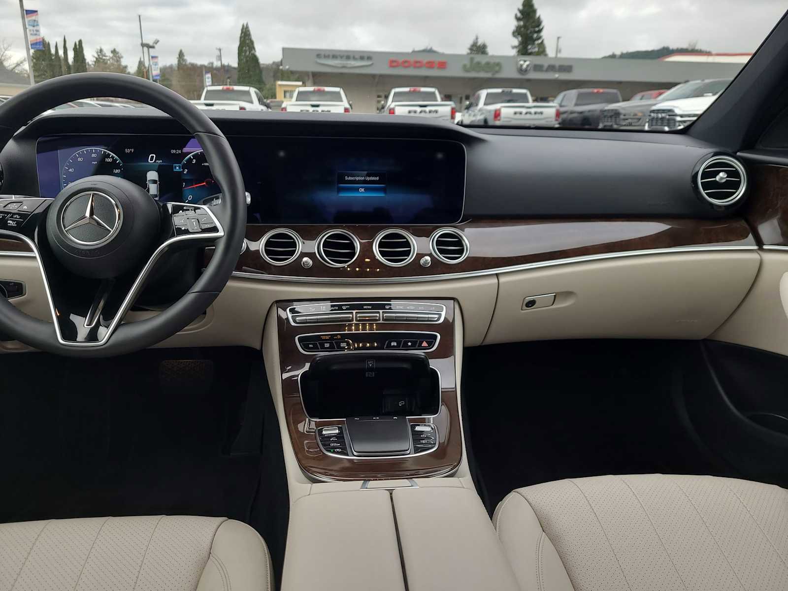 Used 2021 Mercedes-Benz E 350 Sedan image 18