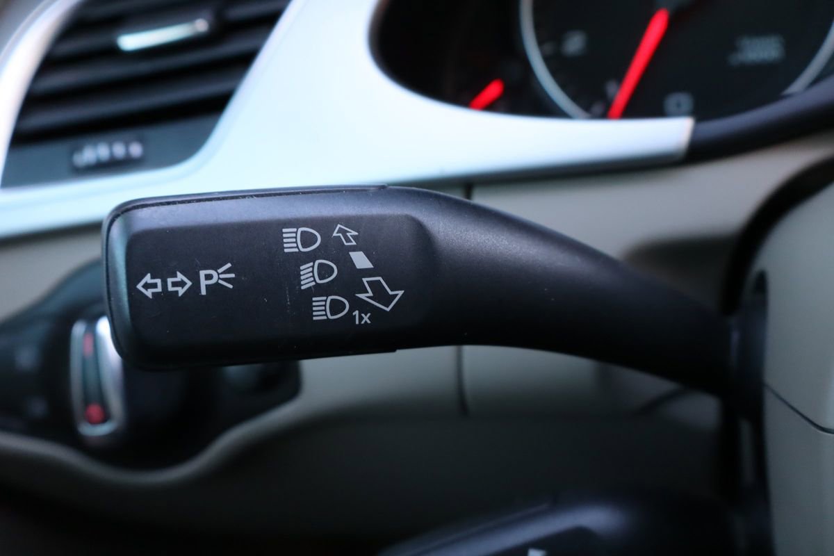 Used 2011 Audi A4 2.0T Premium image 30