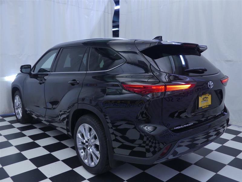 Used 2020 Toyota Highlander Limited AWD/4WD image 5