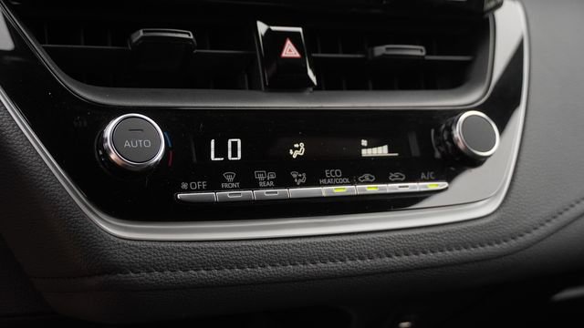 Used 2024 Toyota Corolla SE FWD image 22