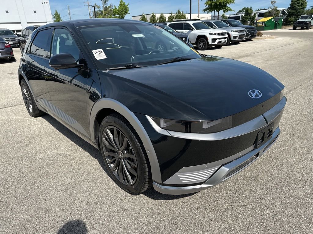 Used 2023 Hyundai Ioniq 5 Limited AWD/4WD image 4