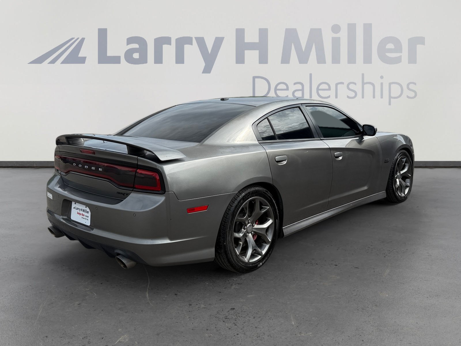 Used 2012 Dodge Charger SRT8 RWD image 5