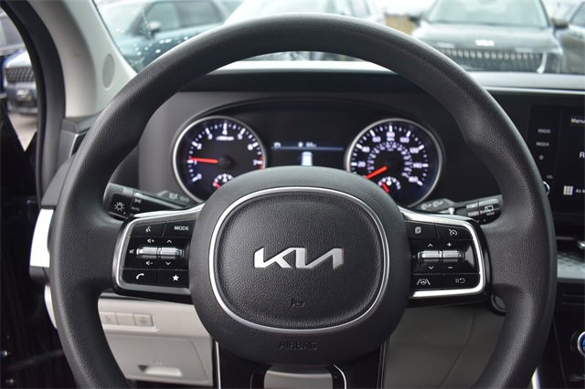 Certified 2023 Kia Carnival LX image 26