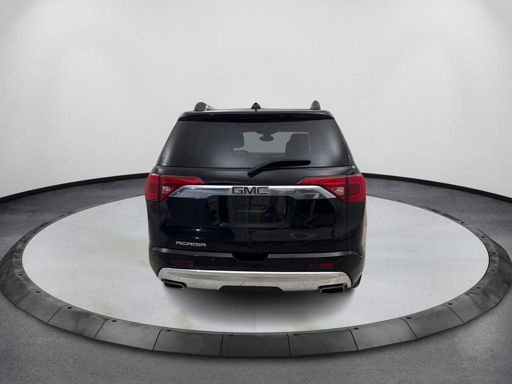 Used 2018 GMC Acadia Denali w/ Technology Package FWD image 6