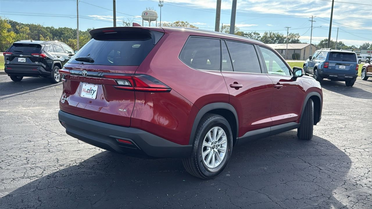 New 2026 Toyota Grand Highlander XLE image 9