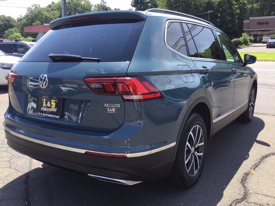 Used 2020 Volkswagen Tiguan SE w/ Panoramic Sunroof Package AWD/4WD image 8