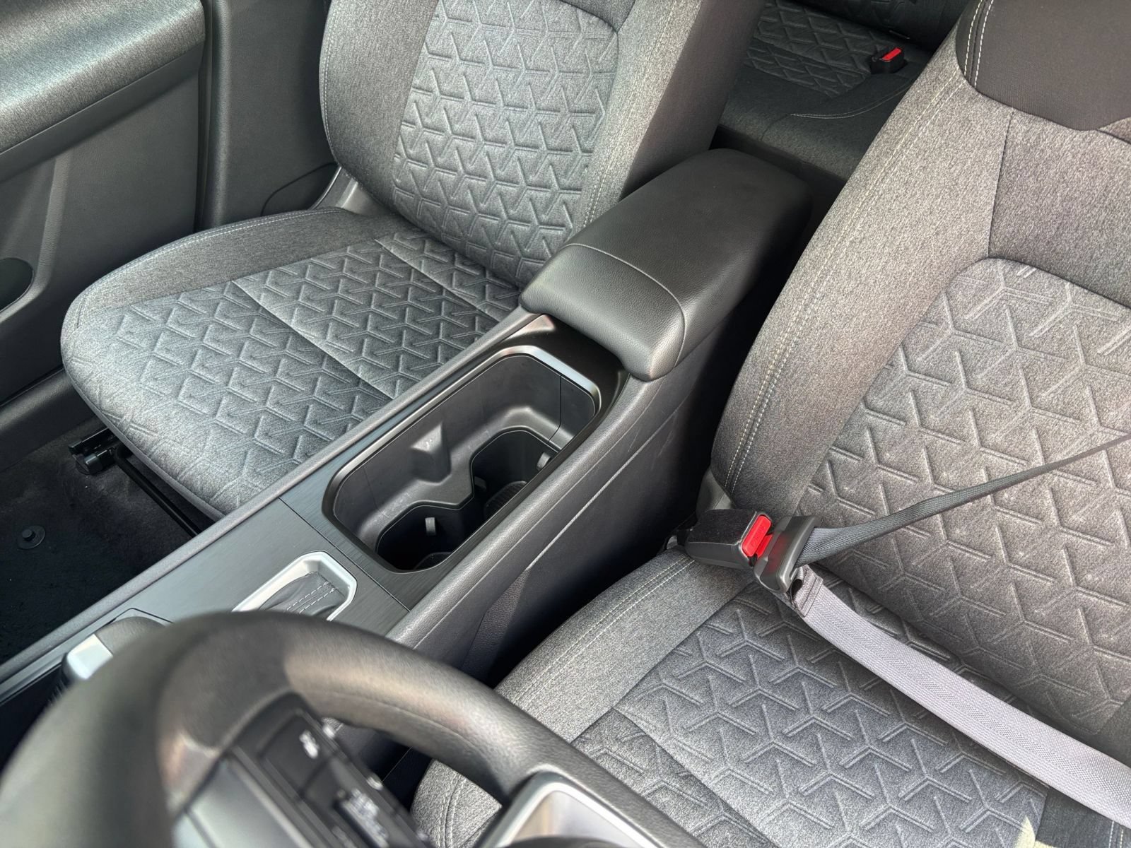 Used 2026 Nissan Kicks SV w/ Cold Weather Package FWD image 34