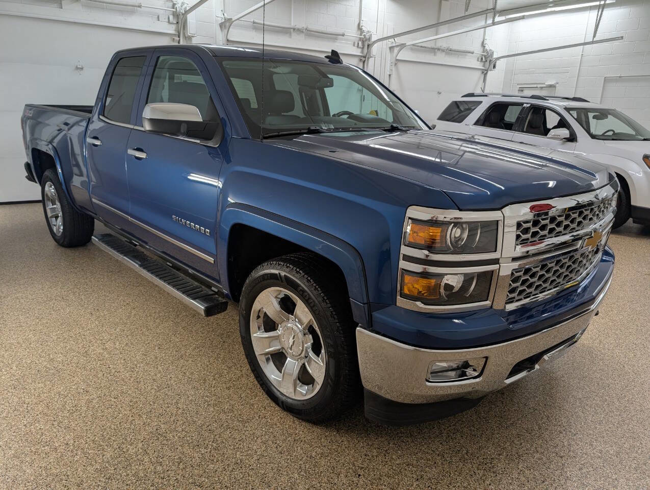 Used 2015 Chevrolet Silverado 1500 LTZ Z71 image 5