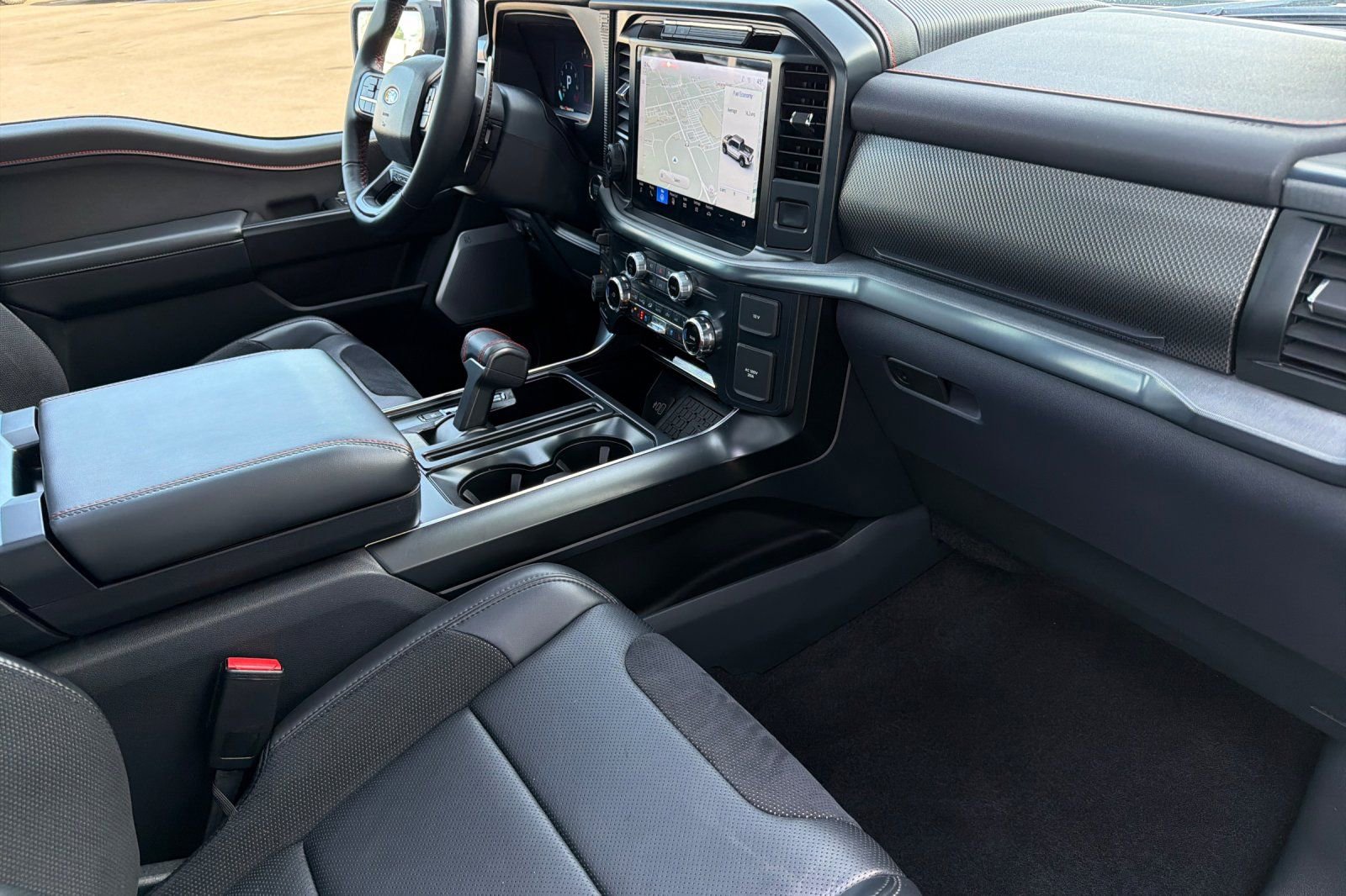 Used 2025 Ford F150 Raptor image 15