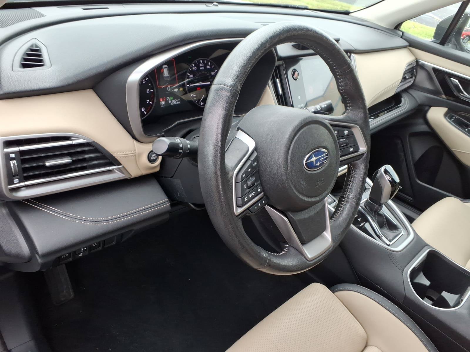 Used 2025 Subaru Outback Limited AWD/4WD image 8