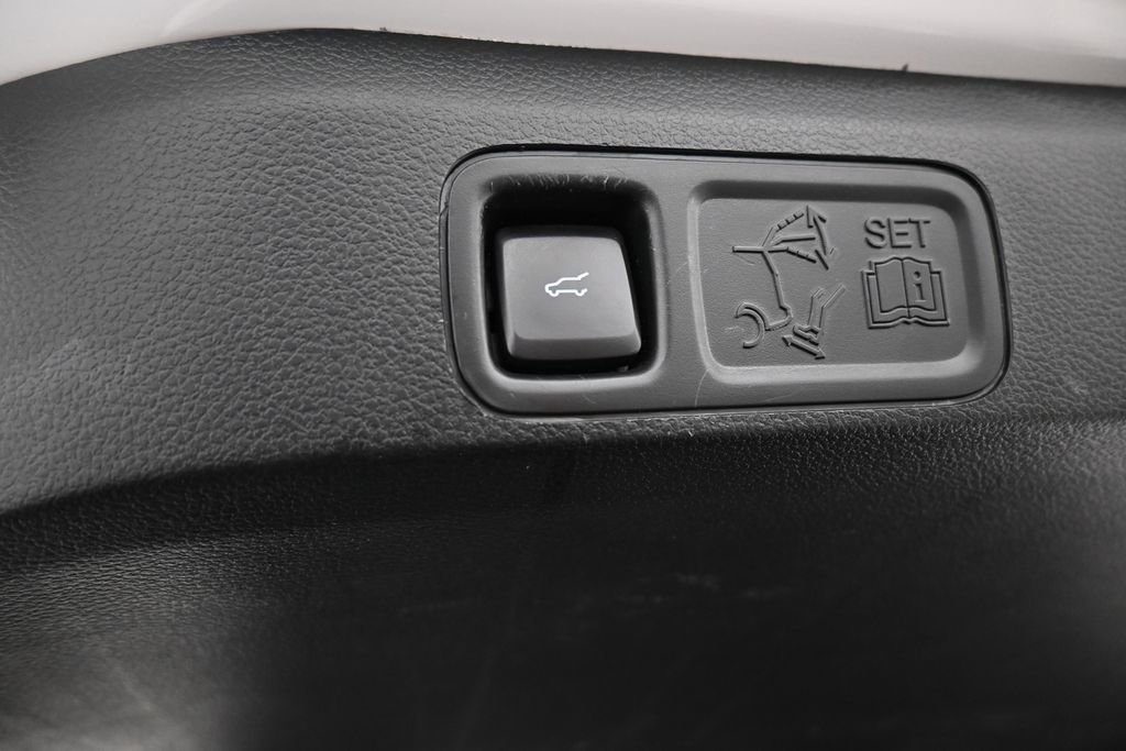 Used 2019 Ford Expedition Limited w/ Special Edition Package image 31