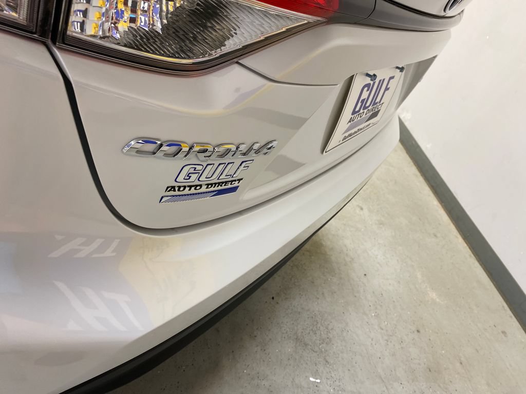 Used 2026 Toyota Corolla LE FWD image 17
