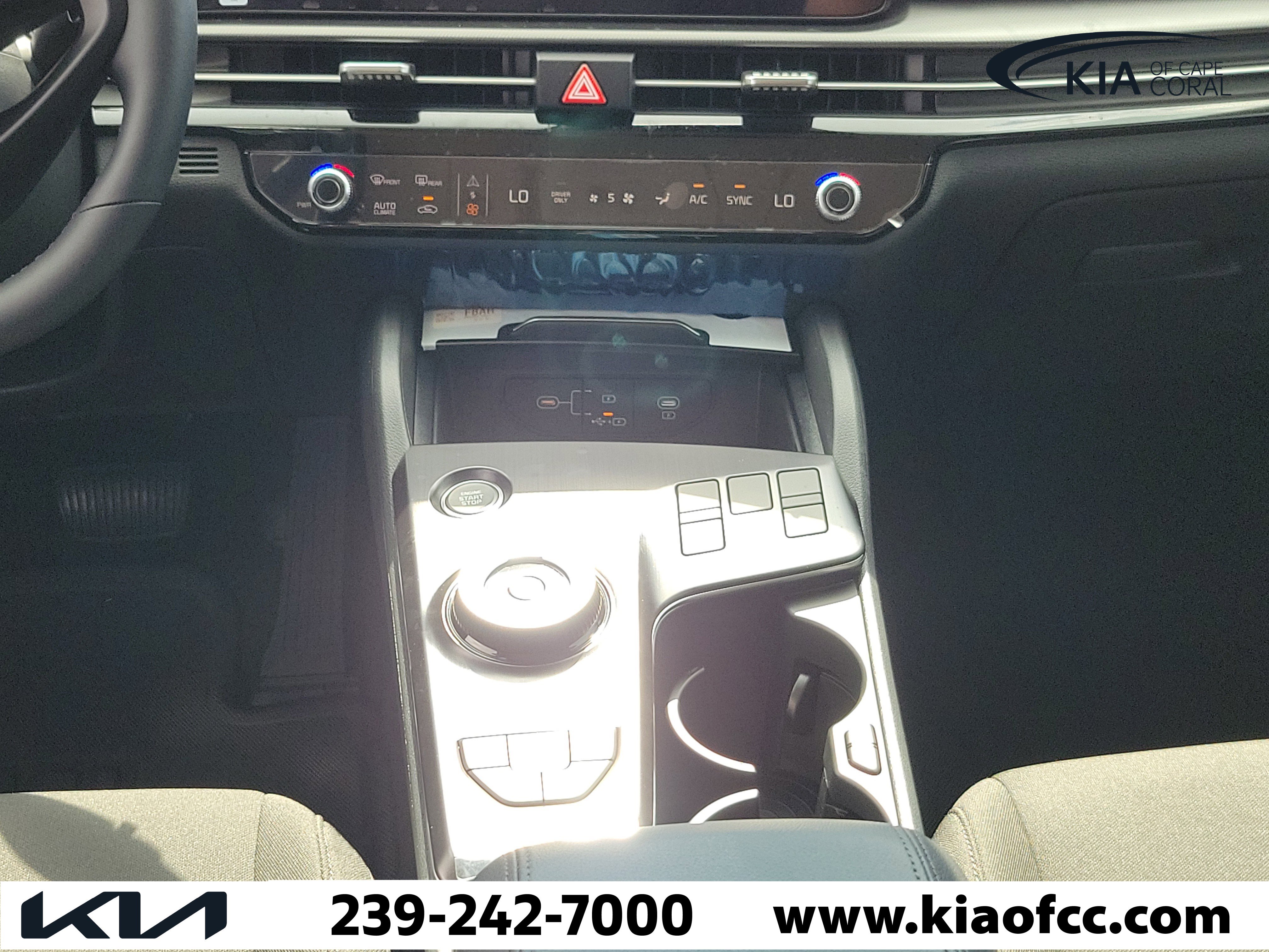 New 2026 Kia Sportage LX FWD image 19