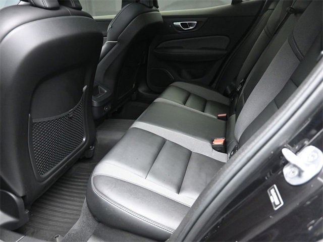Used 2024 Volvo S60 B5 Plus image 21