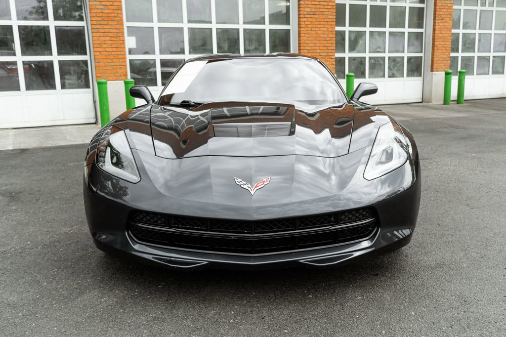 Used 2019 Chevrolet Corvette Stingray Coupe w/ Carbon Flash Badge Package RWD image 29