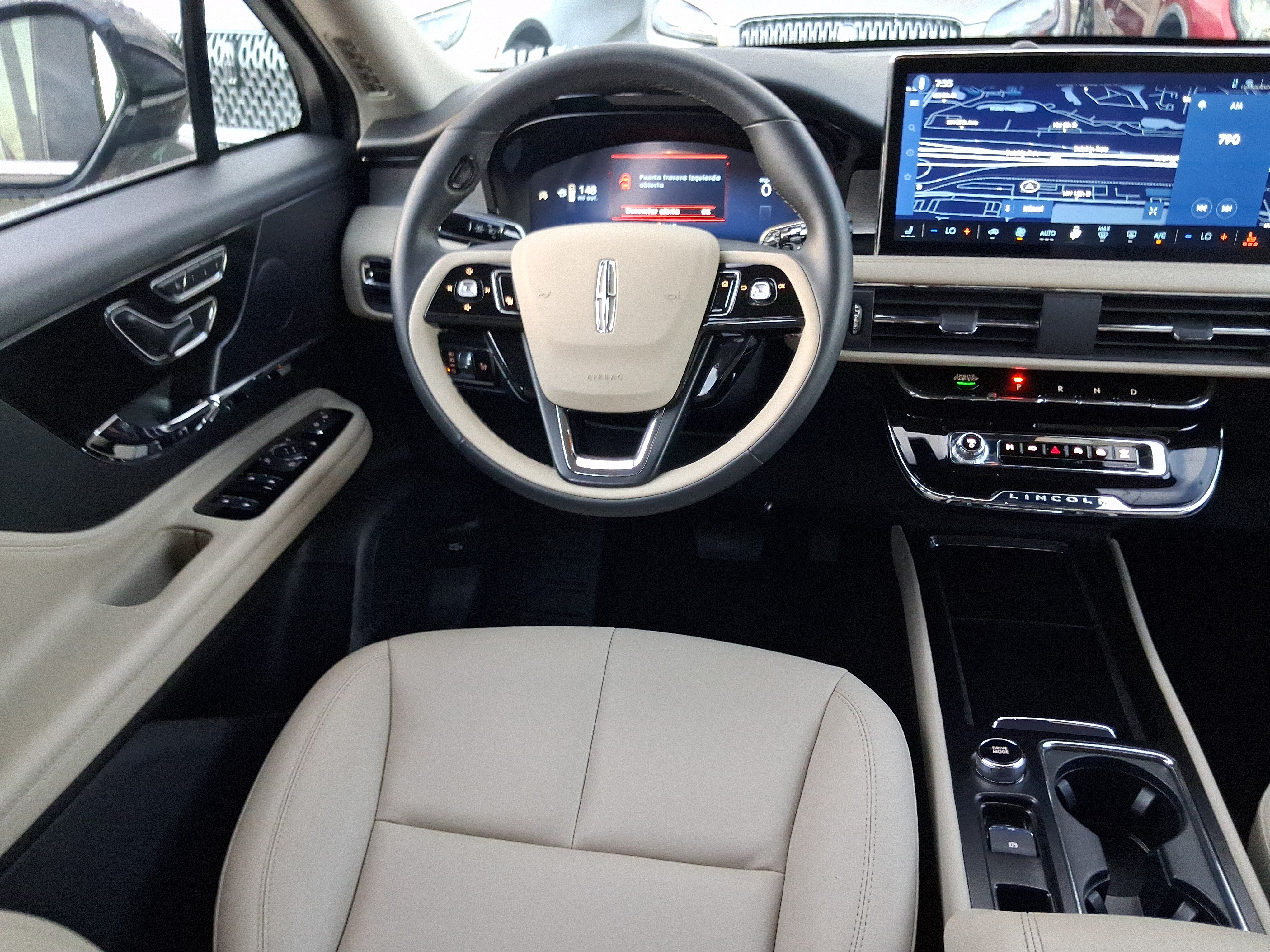 Certified 2025 Lincoln Corsair FWD image 8