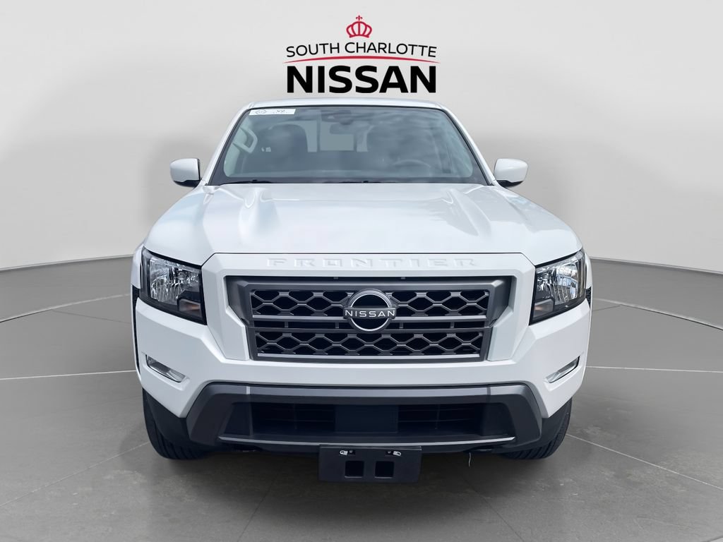 Used 2023 Nissan Frontier SV w/ SV Convenience Package AWD/4WD image 2
