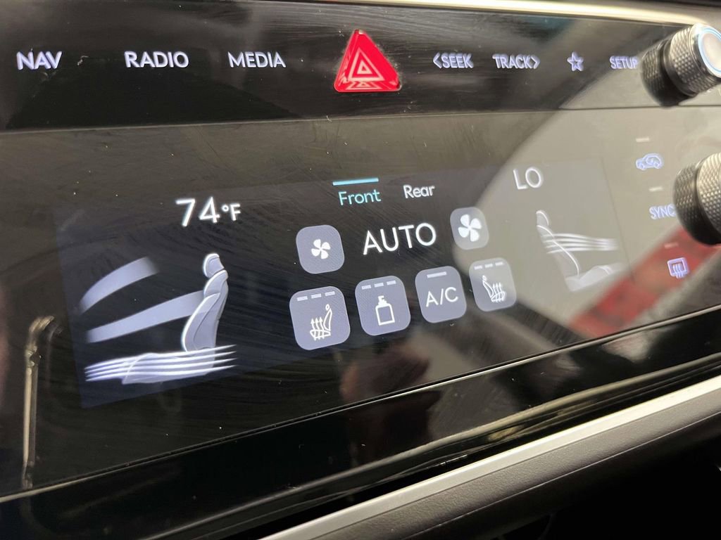 Used 2025 Genesis GV80 2.5T Standard image 27