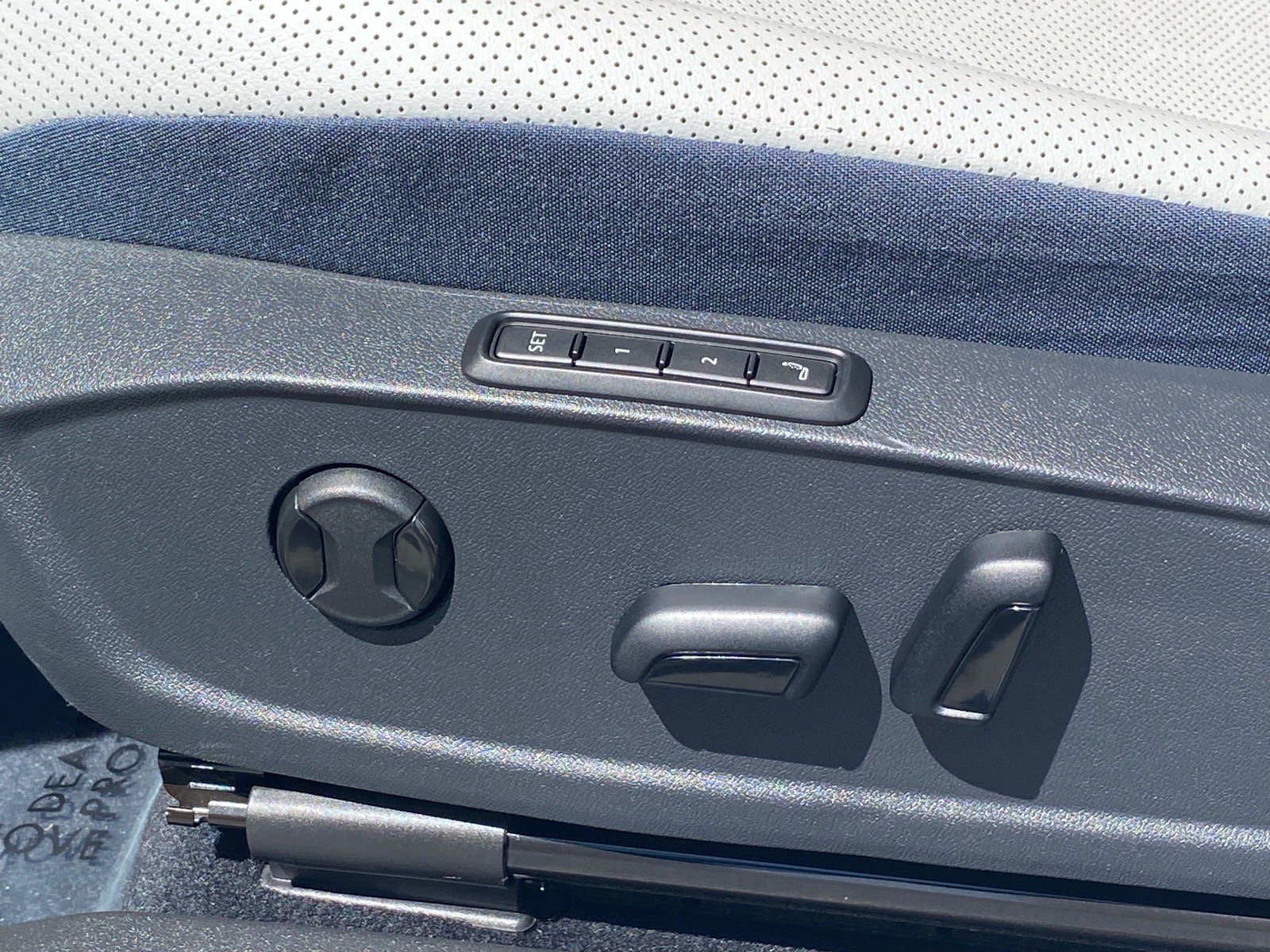 Certified 2025 Volkswagen ID.4 Pro S RWD image 12