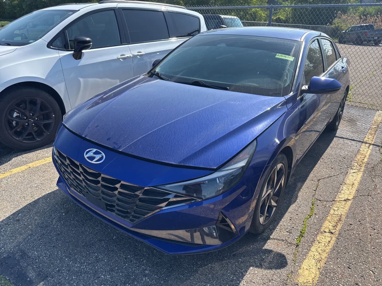Used 2023 Hyundai Elantra Limited FWD image 15