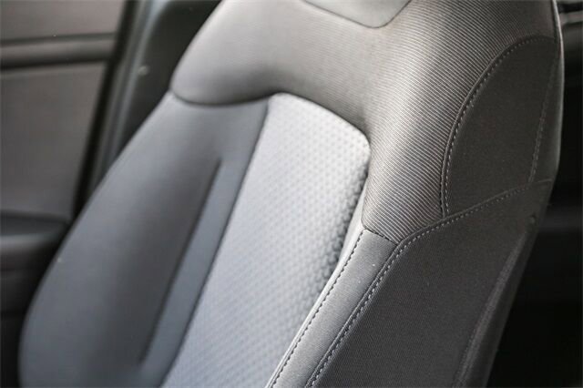 Certified 2025 Kia Sportage LX image 18