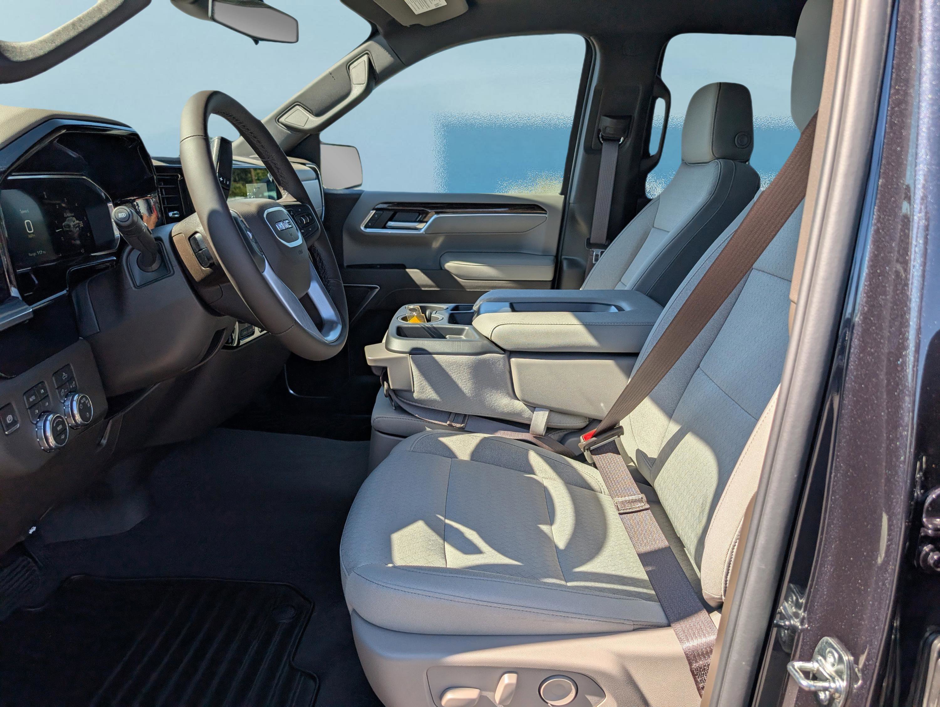 New 2026 GMC Sierra 1500 SLE w/ X31 Off-Road Package image 17