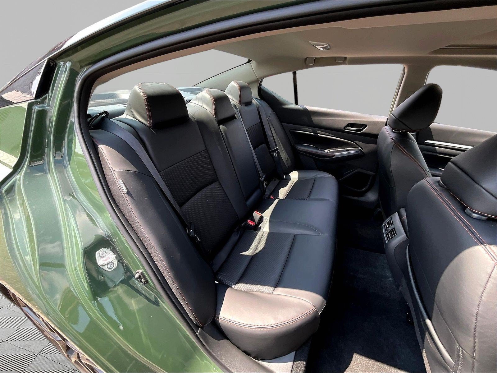 New 2026 Nissan Altima 2.5 SR w/ SR Midnight Edition Package FWD image 20