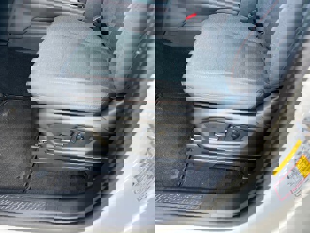 Certified 2025 Ford Explorer Active image 8