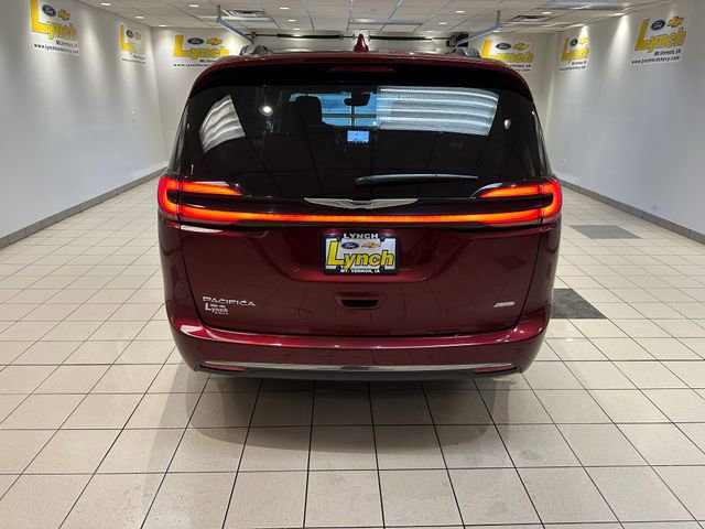 Used 2022 Chrysler Pacifica Touring-L AWD/4WD image 22