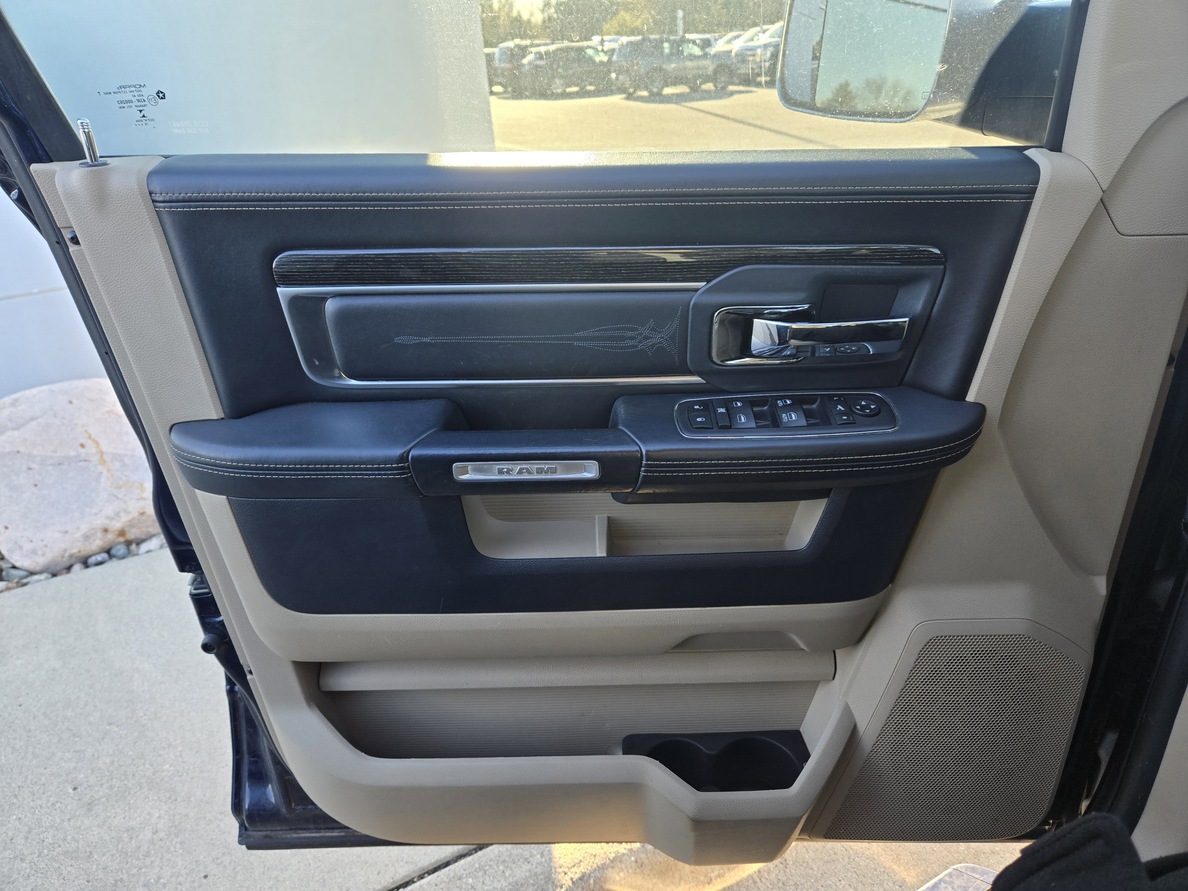 Used 2018 RAM 3500 Laramie Longhorn image 21