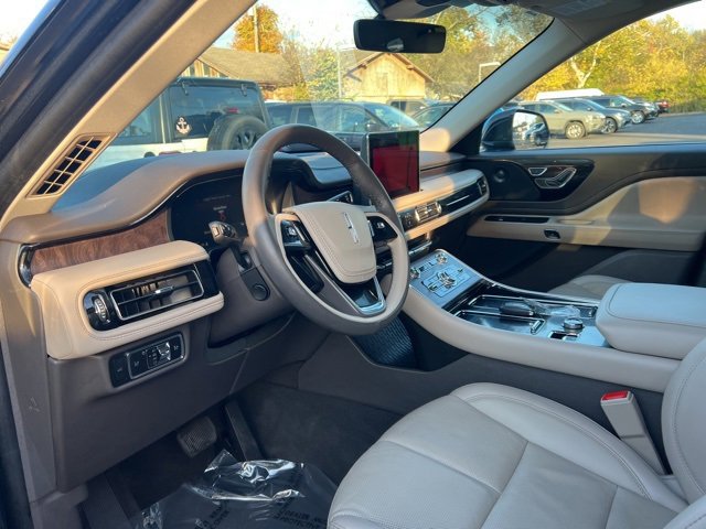 Used 2024 Lincoln Aviator Reserve w/ Elements Package Plus image 26