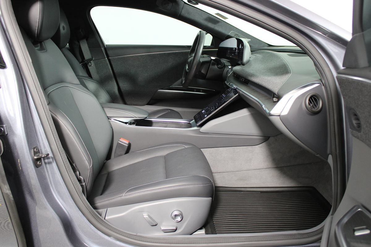 Used 2023 Lucid Air Pure AWD/4WD image 25