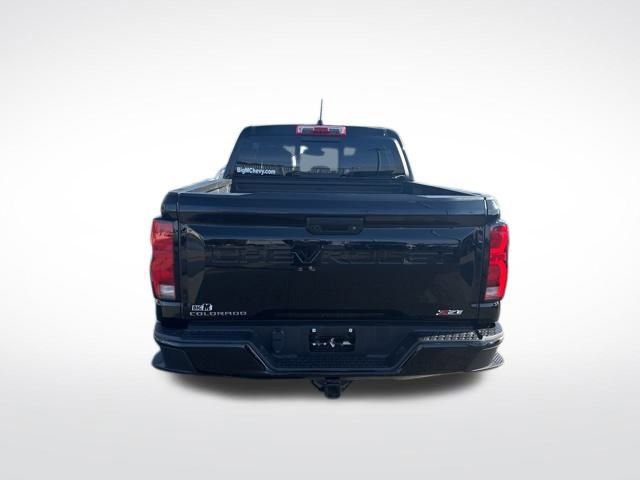 Used 2024 Chevrolet Colorado Z71 w/ Z71 Convenience Package 2 image 4