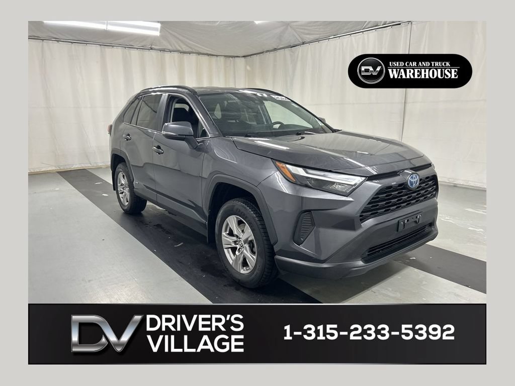 Used 2024 Toyota RAV4 LE AWD/4WD image 1