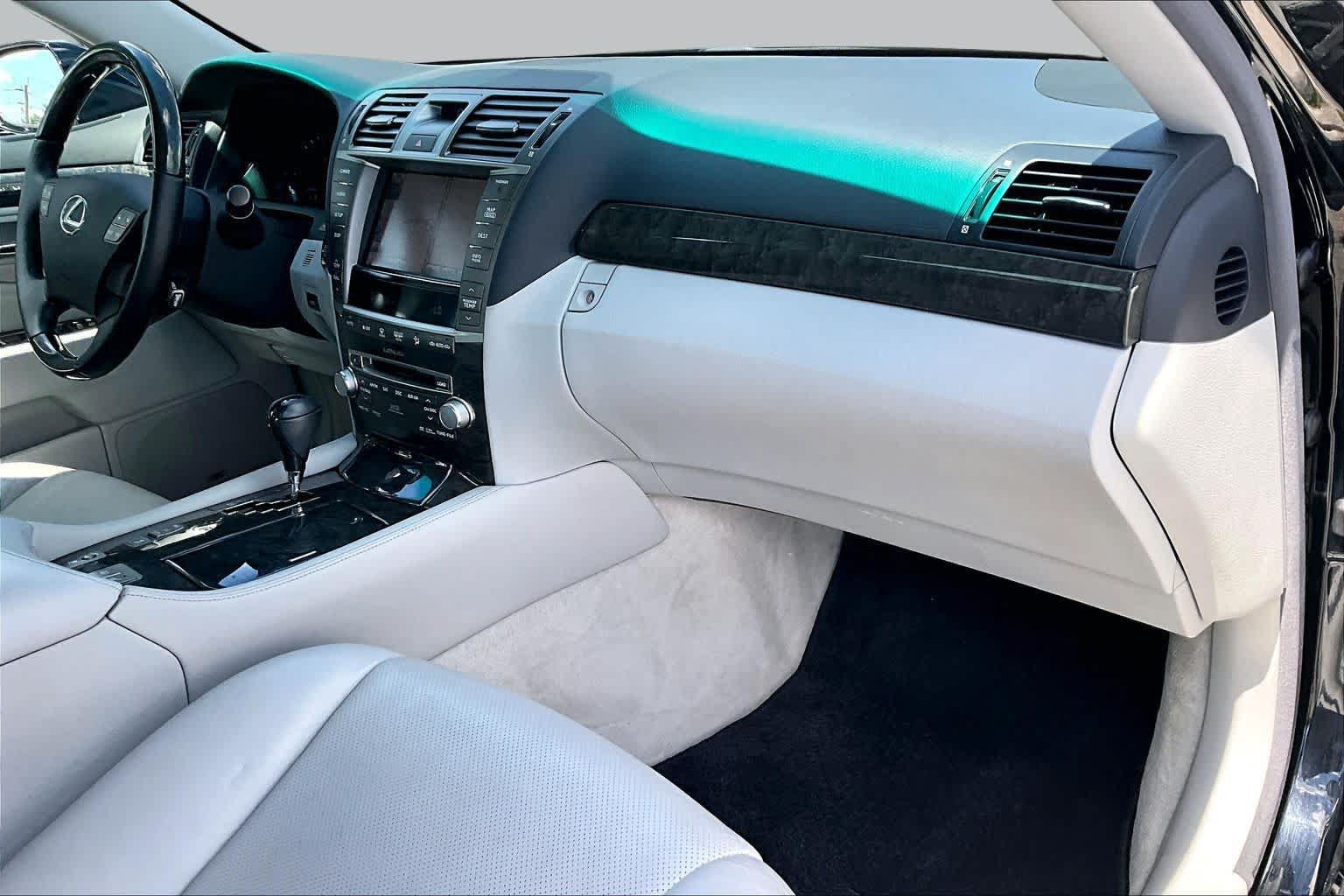 Used 2012 Lexus LS 460 AWD w/ Luxury Value Edition image 18
