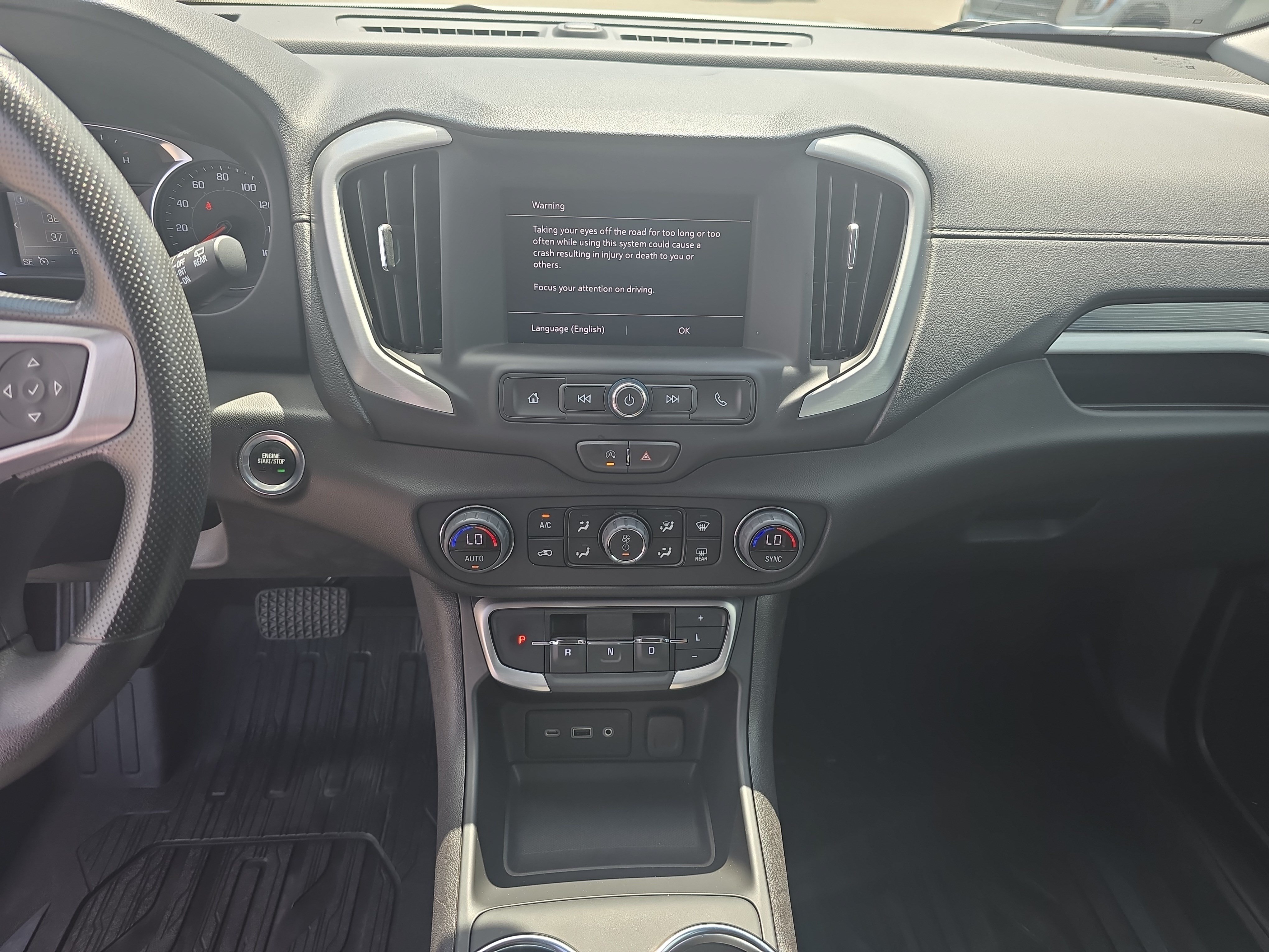 Used 2024 GMC Terrain SLE w/ Driver Convenience Package FWD image 19